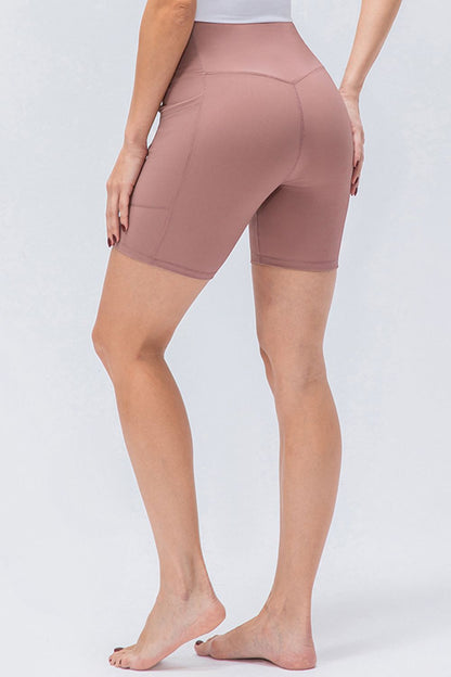 Shorts deportivos slim fit con cinturilla en V